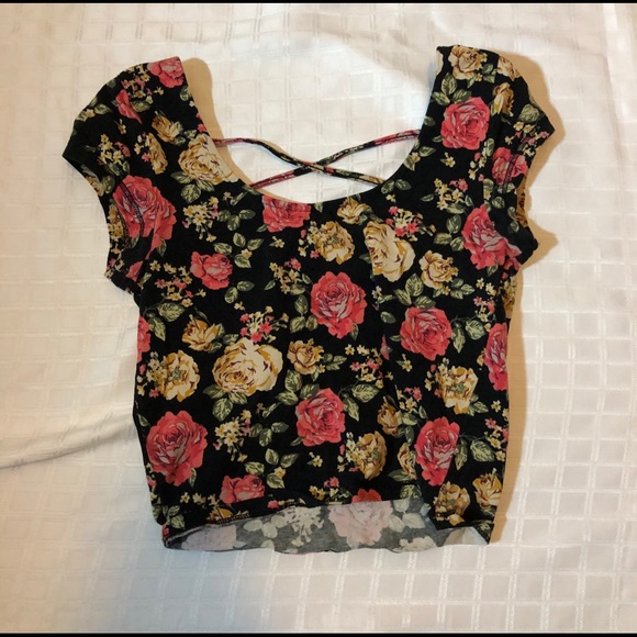 Floral Crop Top with Criss Cross back | Forever21 - Picture 1 of 3
